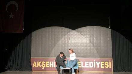 UMUDA DOKUNAN ELLER(HEMŞİRELİK VE MEME KANSERİ DENEYİMİ)